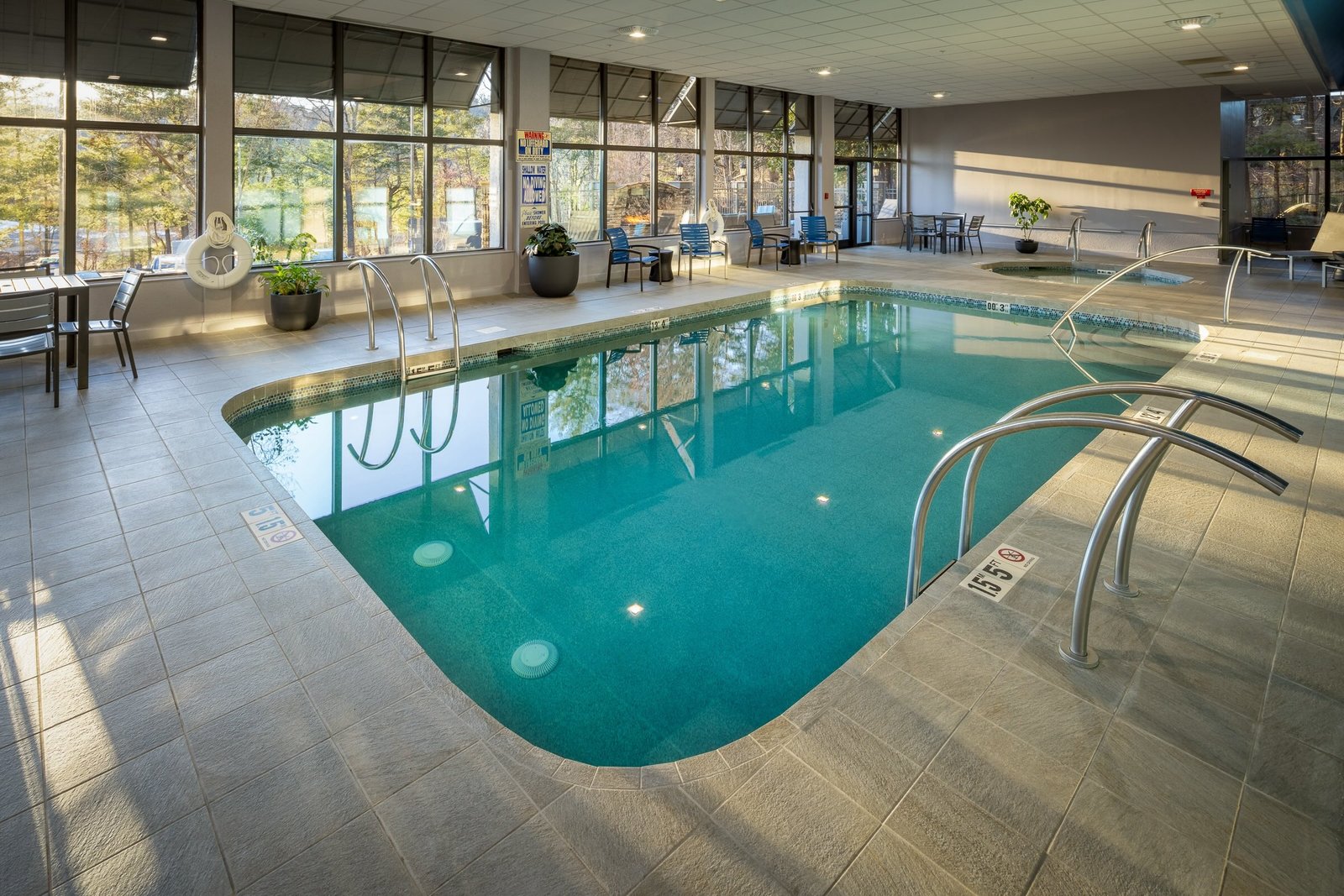 Indoor pool at Hampton Inn Asheville — Tunnel Road
